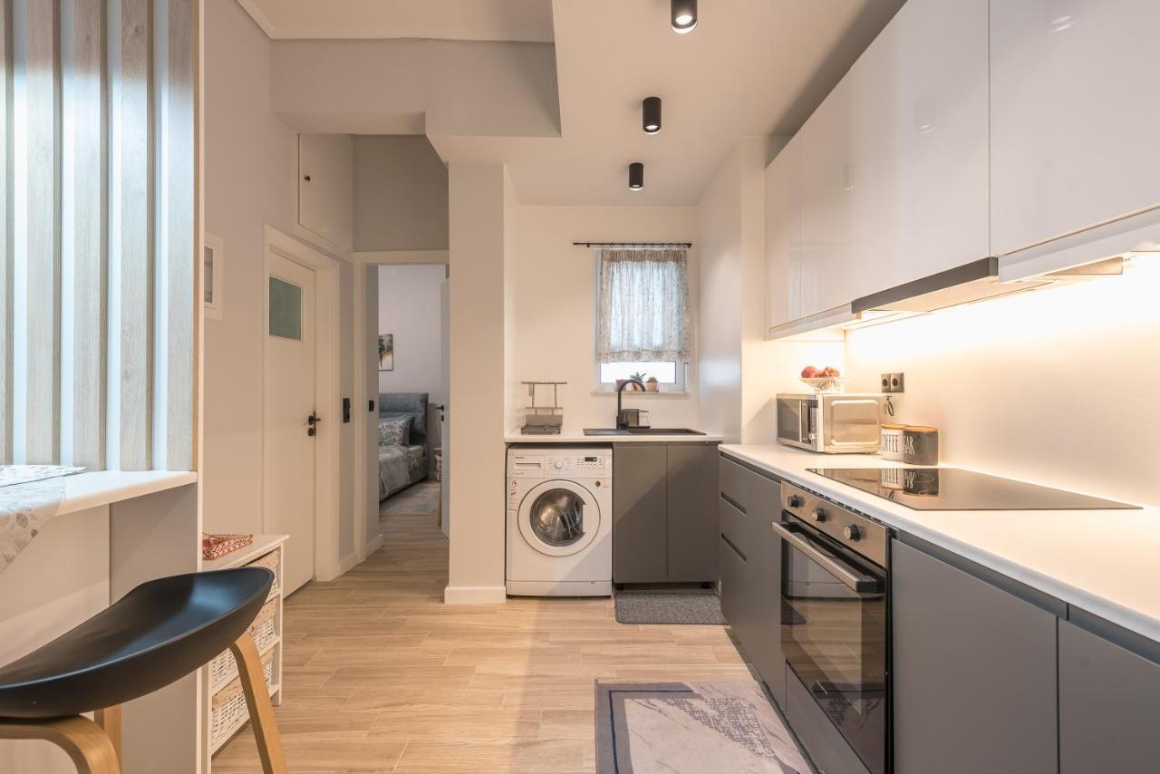 Comfy And Modern Apartment アテネ エクステリア 写真