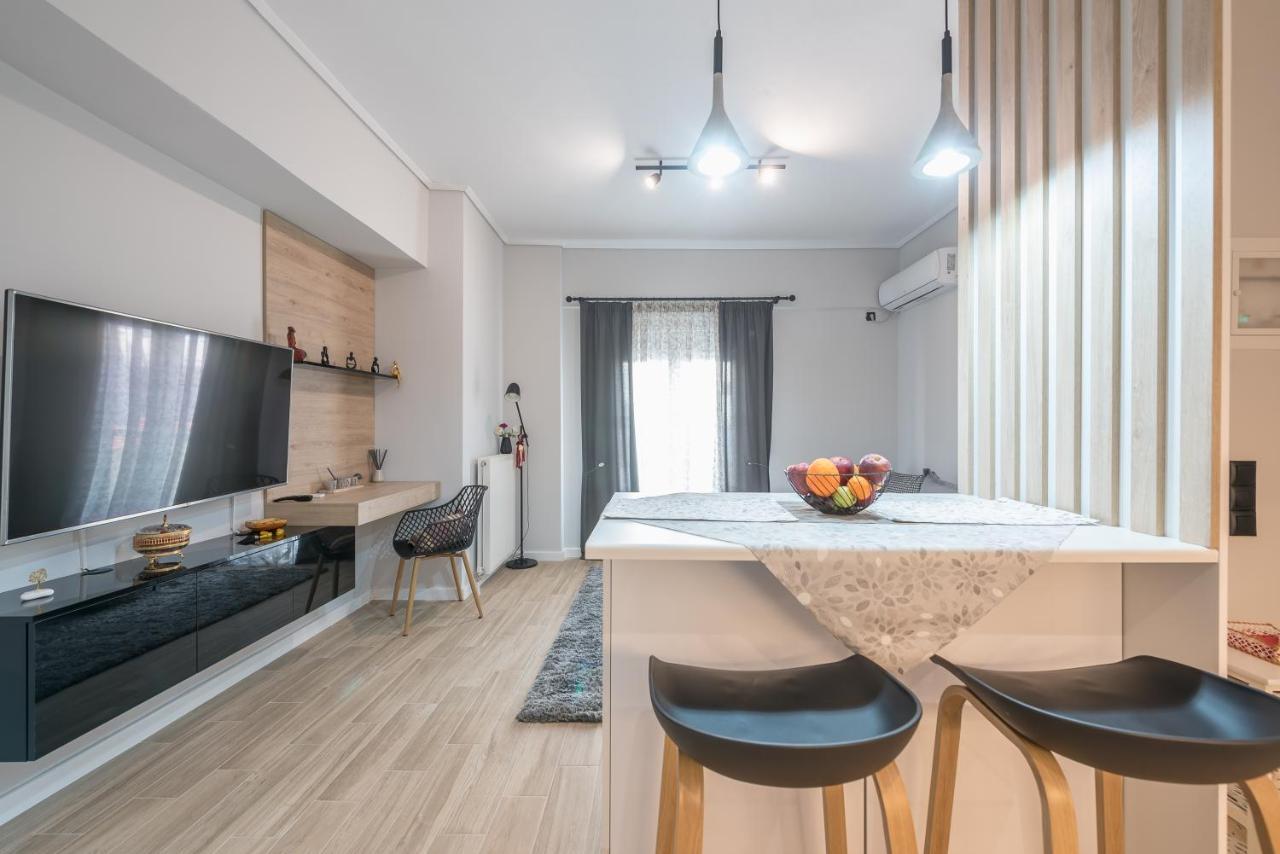 Comfy And Modern Apartment アテネ エクステリア 写真
