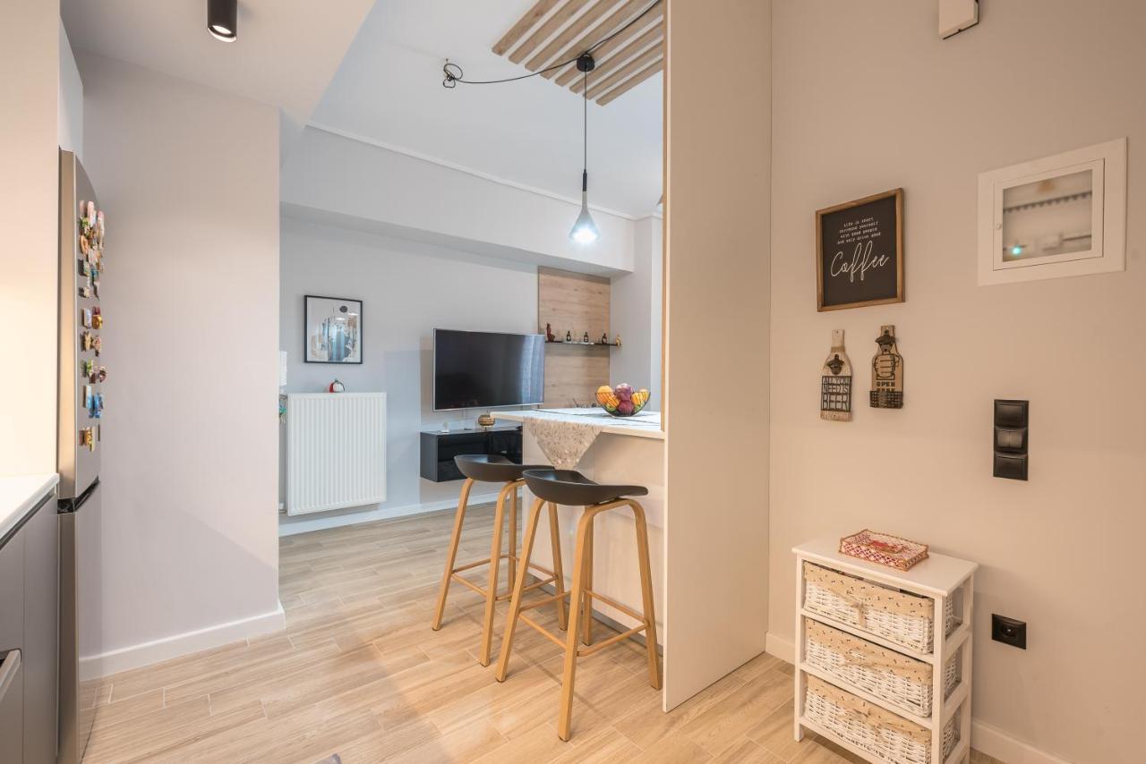 Comfy And Modern Apartment アテネ エクステリア 写真